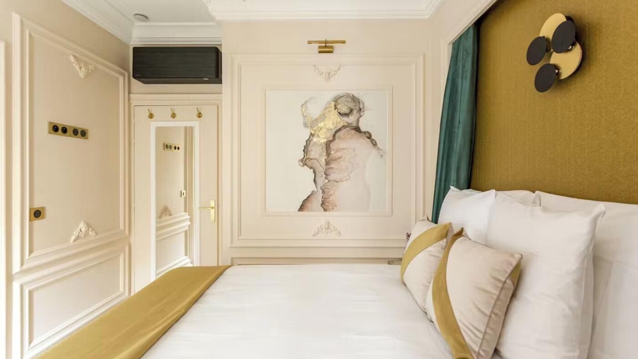 Photo of Bedroom in Arts-et-Metiers