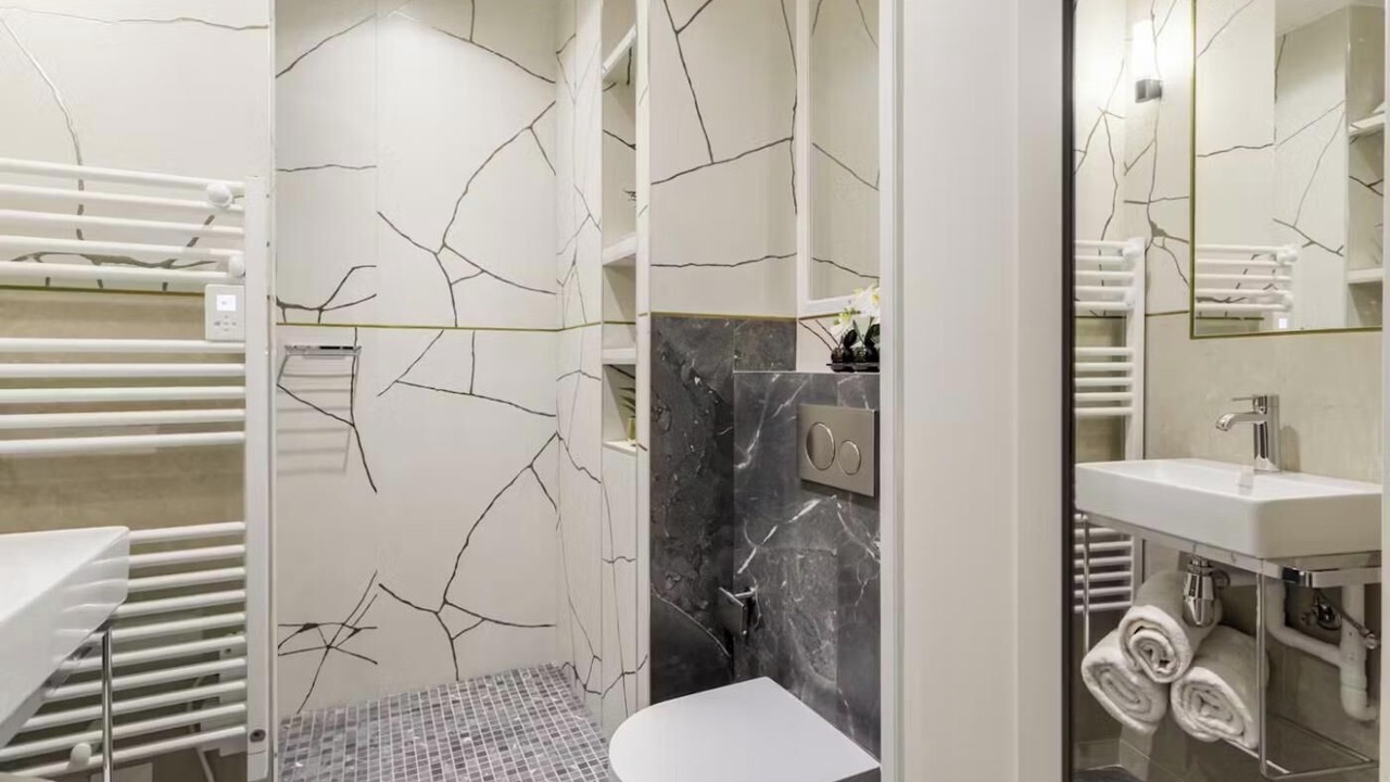 Photo of Bathroom in Arts-et-Metiers