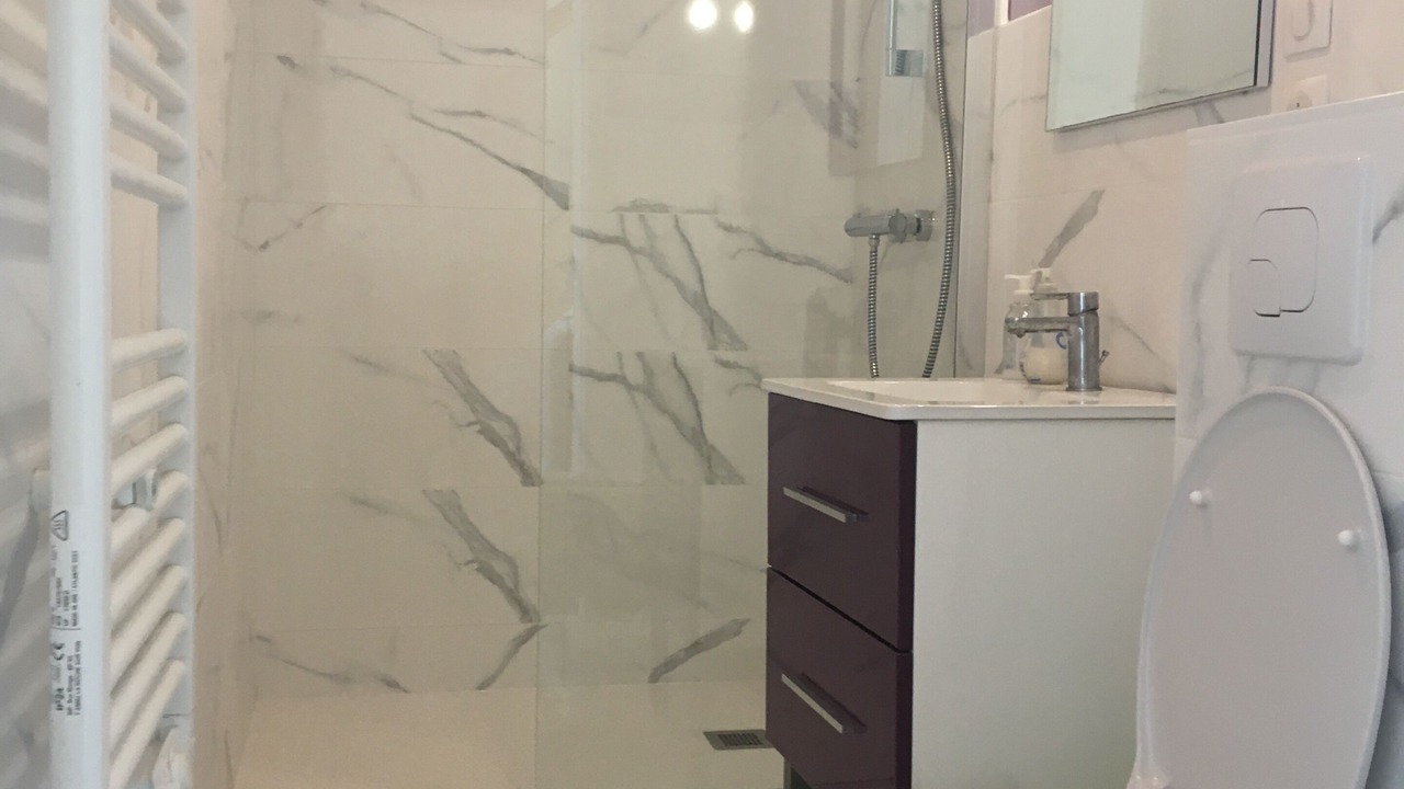 Photo of Bathroom in Laviron