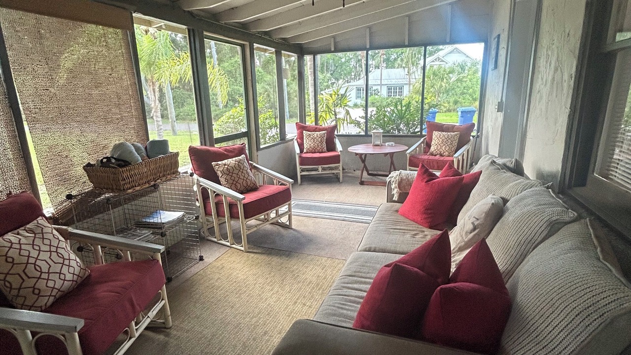 Photo of Livingroom in Lutz