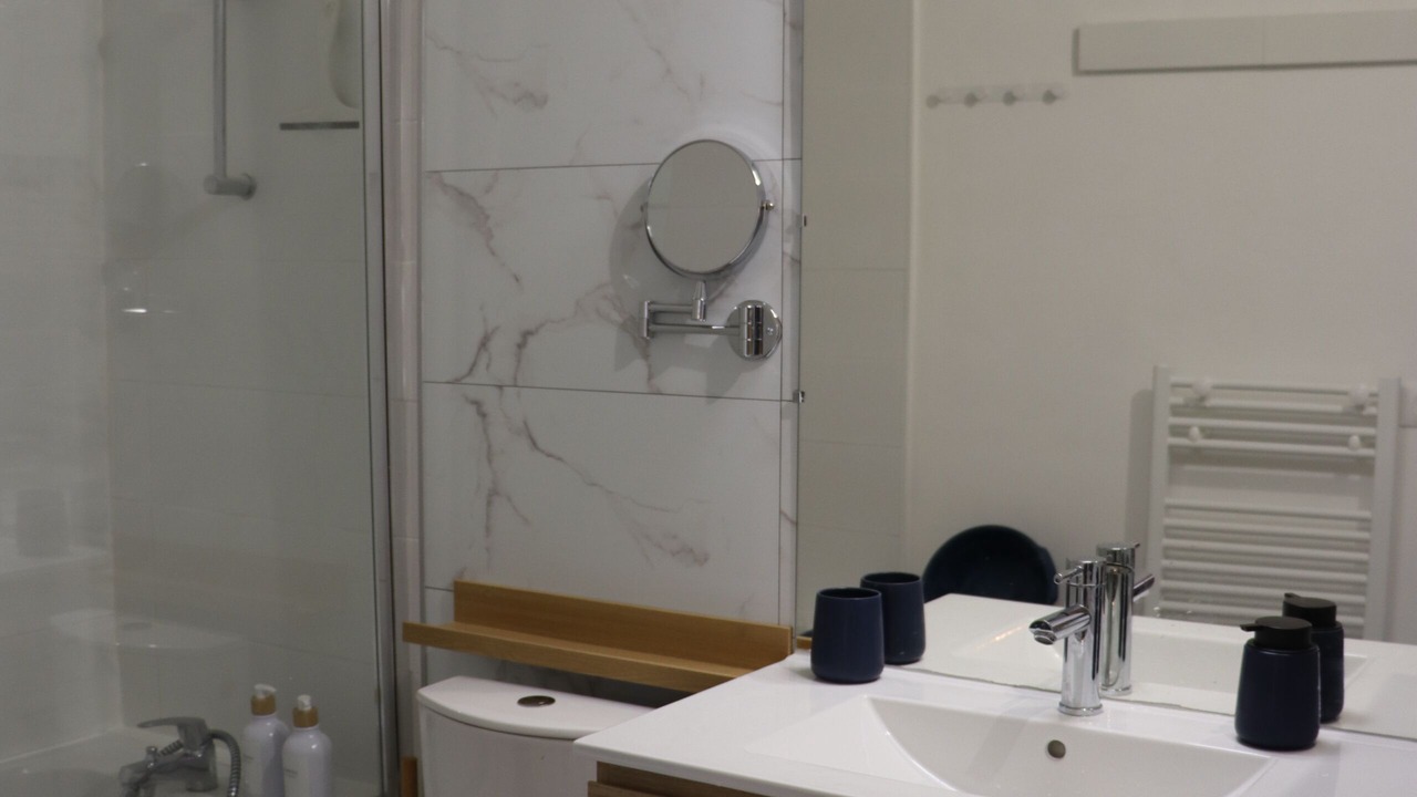 Photo of Bathroom in Senlis