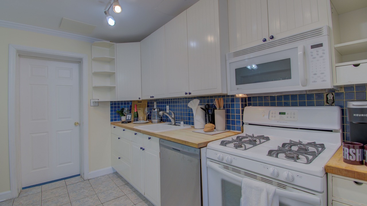 Photo of Kitchen in Old Town West