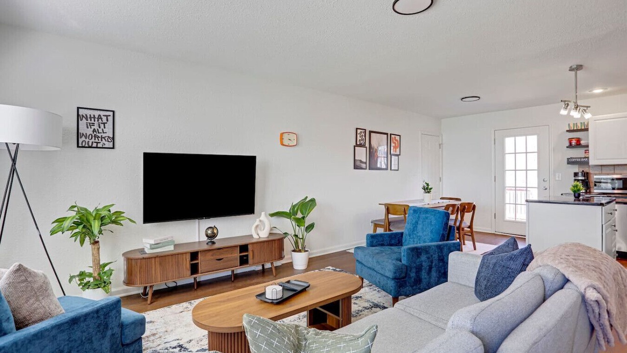 Photo of Livingroom in Overland Park