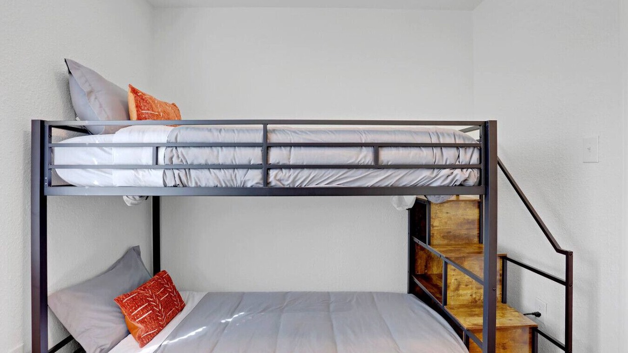 Photo of Bedroom in Overland Park