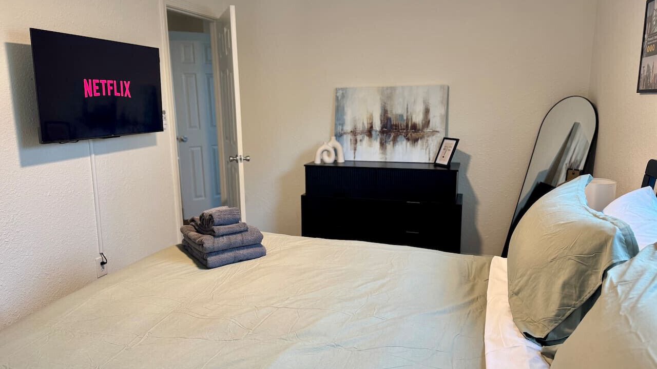Photo of Bedroom in Overland Park