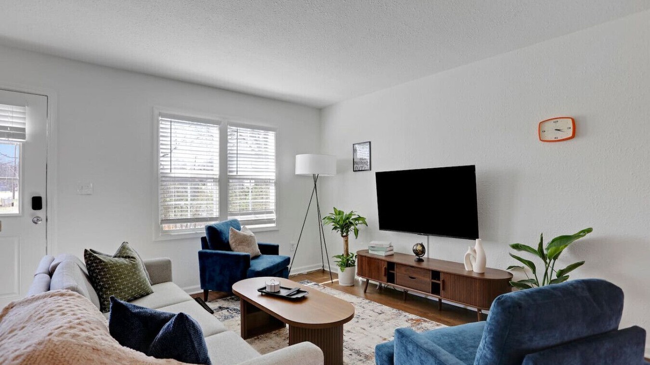 Photo of Livingroom in Overland Park