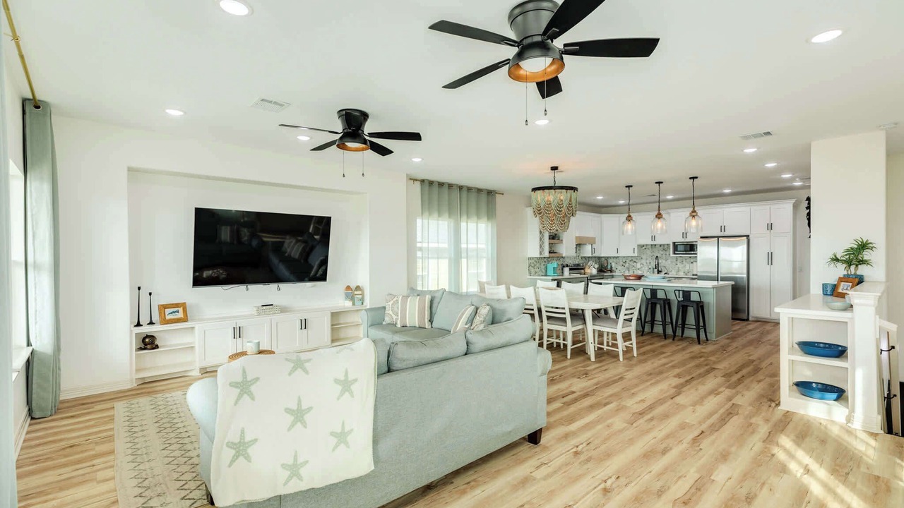 Photo of Livingroom in Surfside Beach