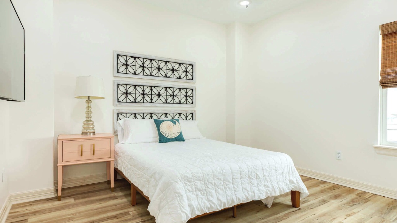 Photo of Bedroom in Surfside Beach