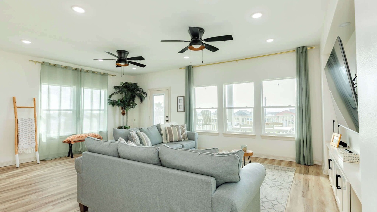 Photo of Livingroom in Surfside Beach