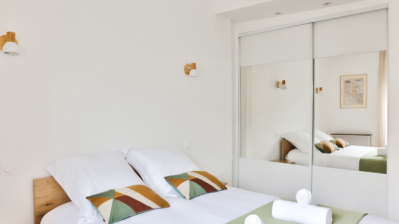 Photo of Bedroom in Saint-Ouen