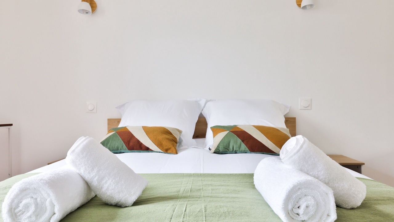 Photo of Bedroom in Saint-Ouen