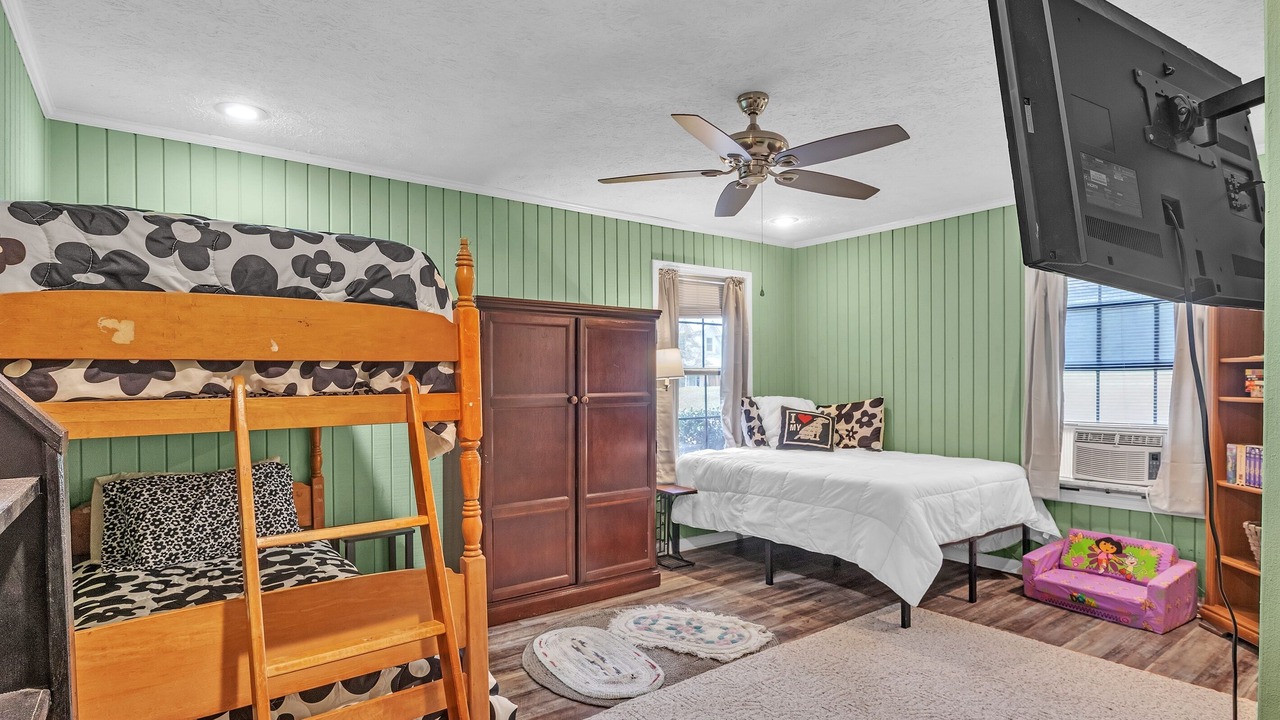 Photo of Bedroom in Starkville