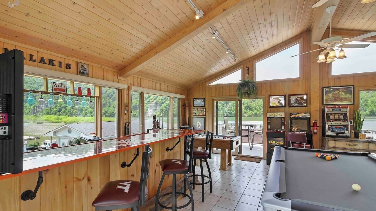 Photo of Bedroom in Hiwassee