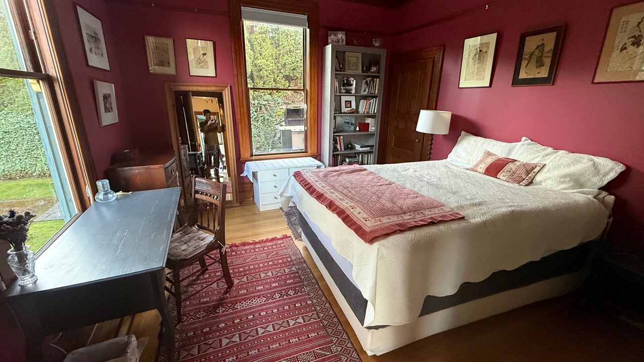 Photo of Bedroom in Madrona