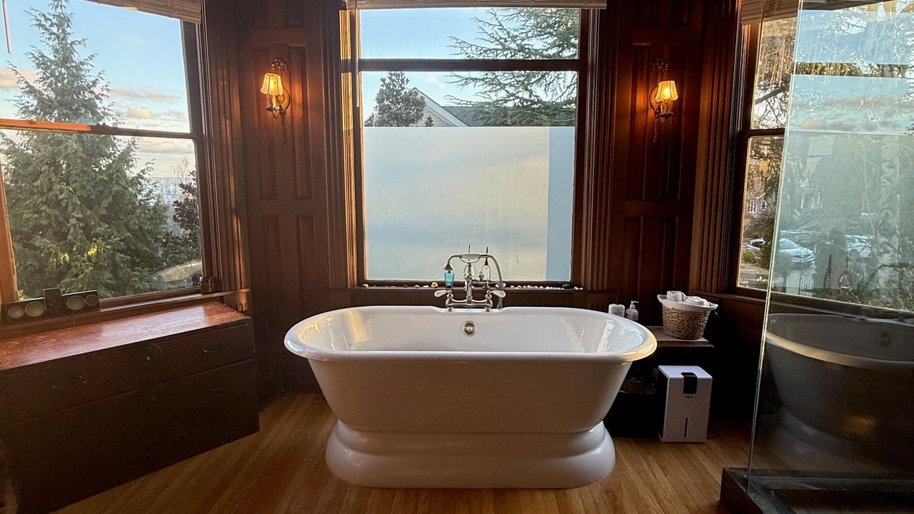 Photo of Bathroom in Madrona