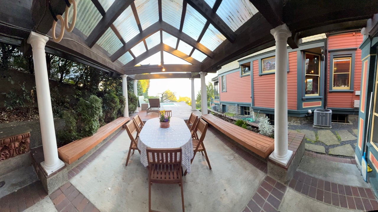 Photo of Outdoor in Madrona