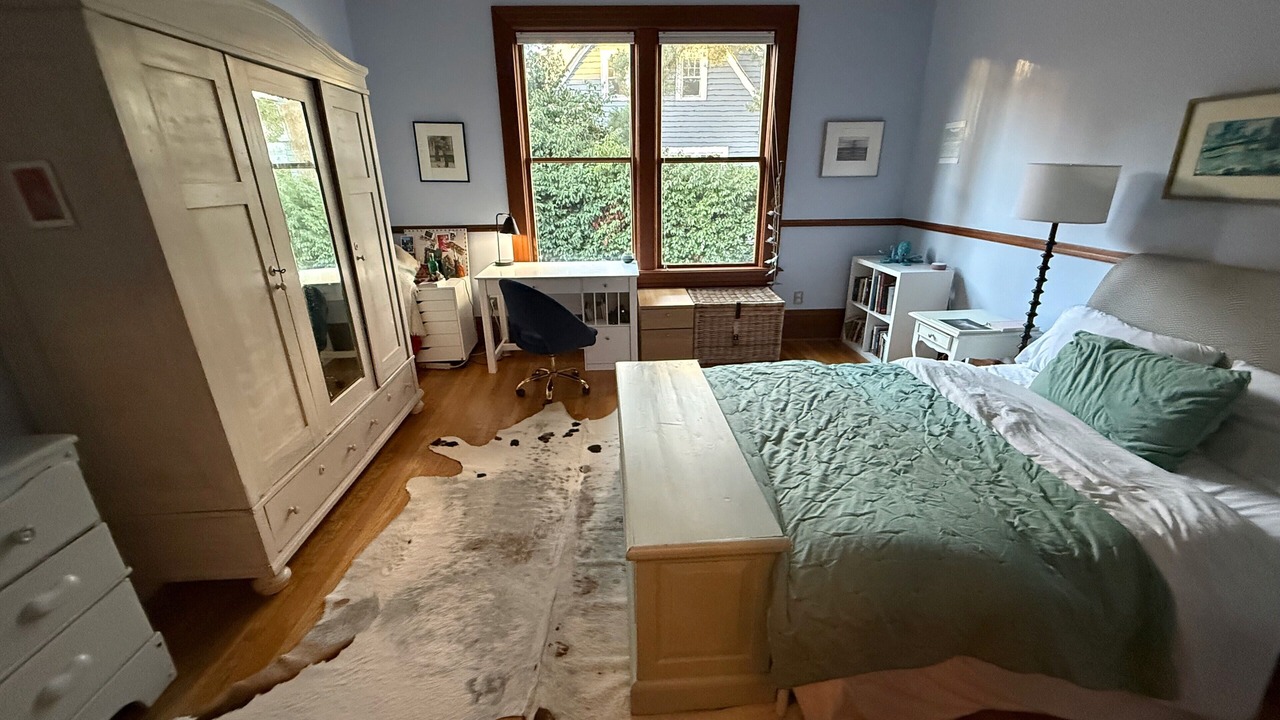 Photo of Bedroom in Madrona
