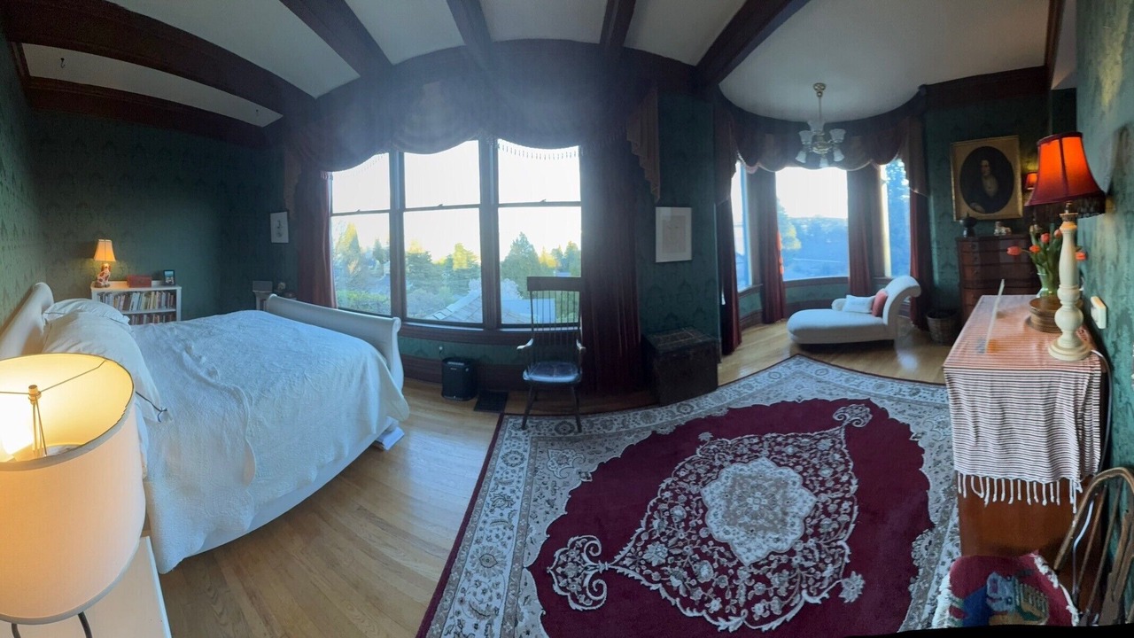 Photo of Bedroom in Madrona