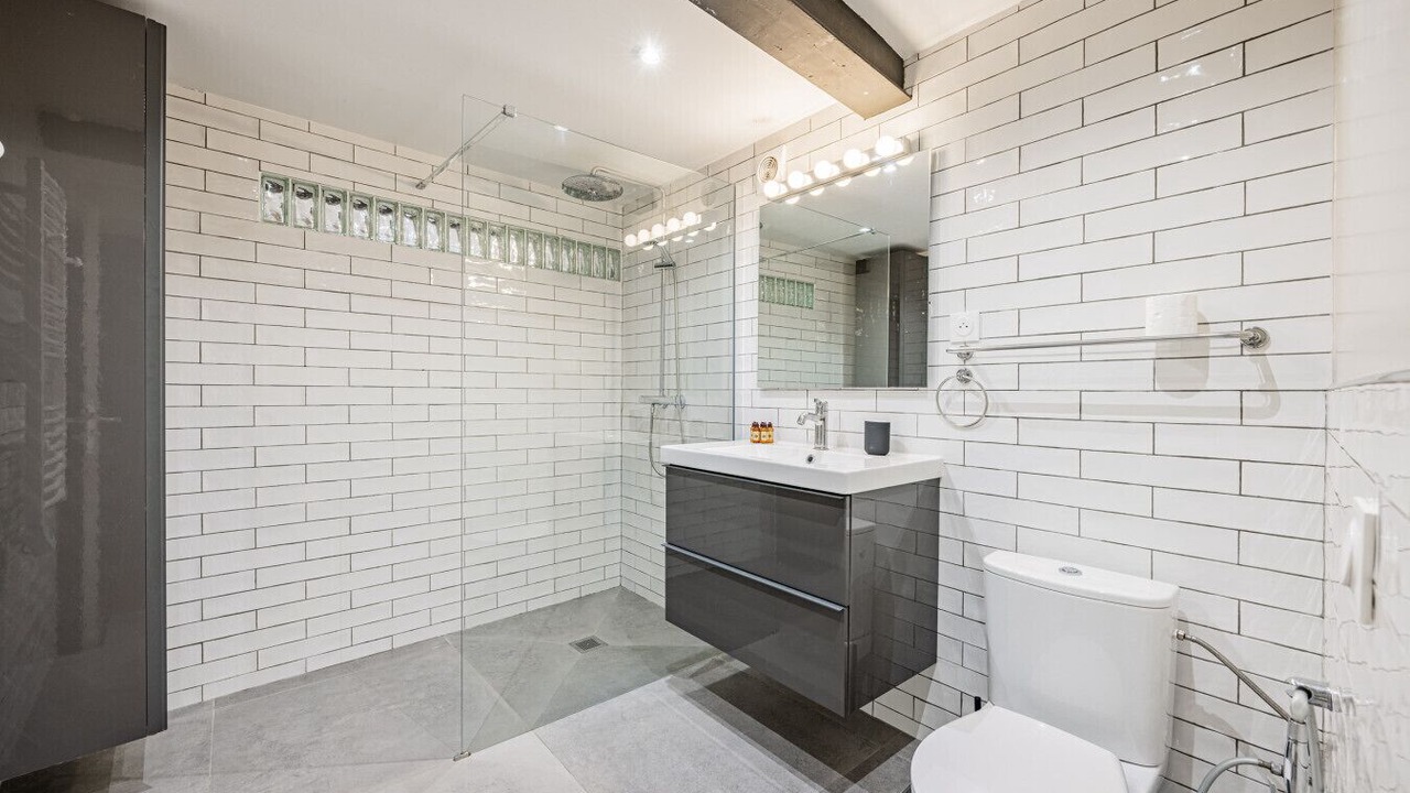 Photo of Bathroom in Quartier de la Porte-Saint-Denis