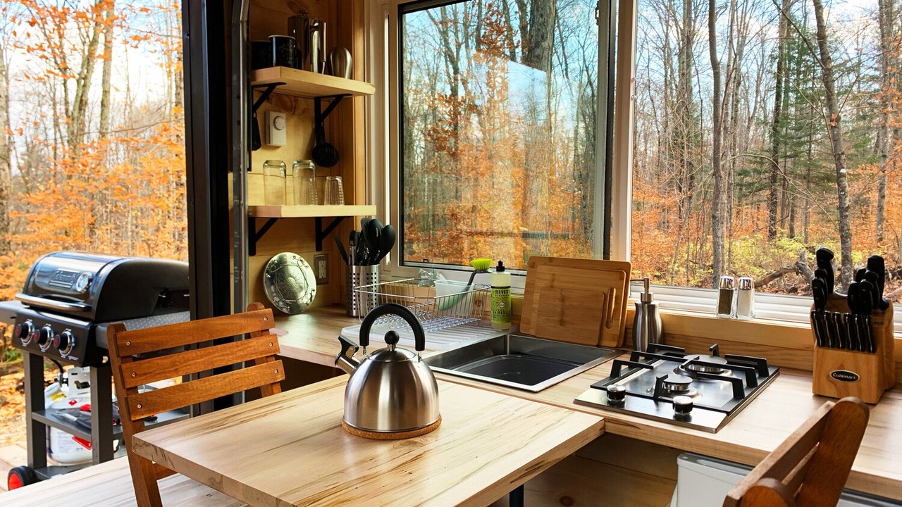 Photo of Kitchen in Dysart et al