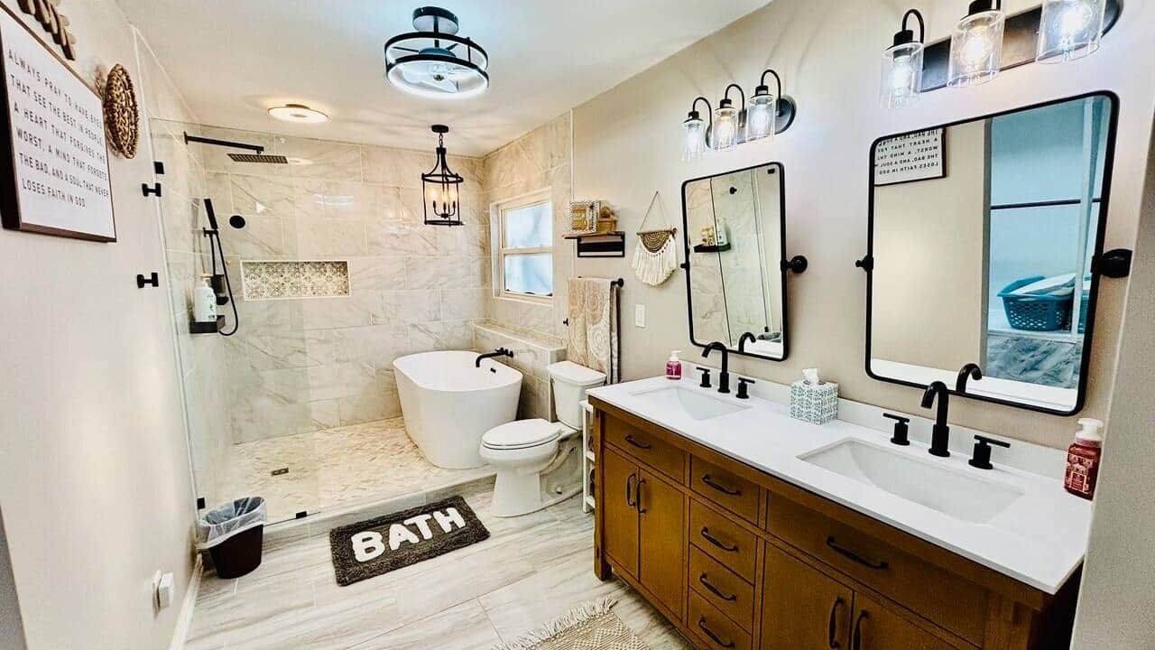 Photo of Bathroom in Pawhuska