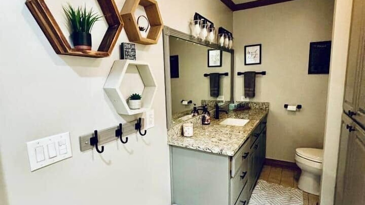 Photo of Bathroom in Pawhuska