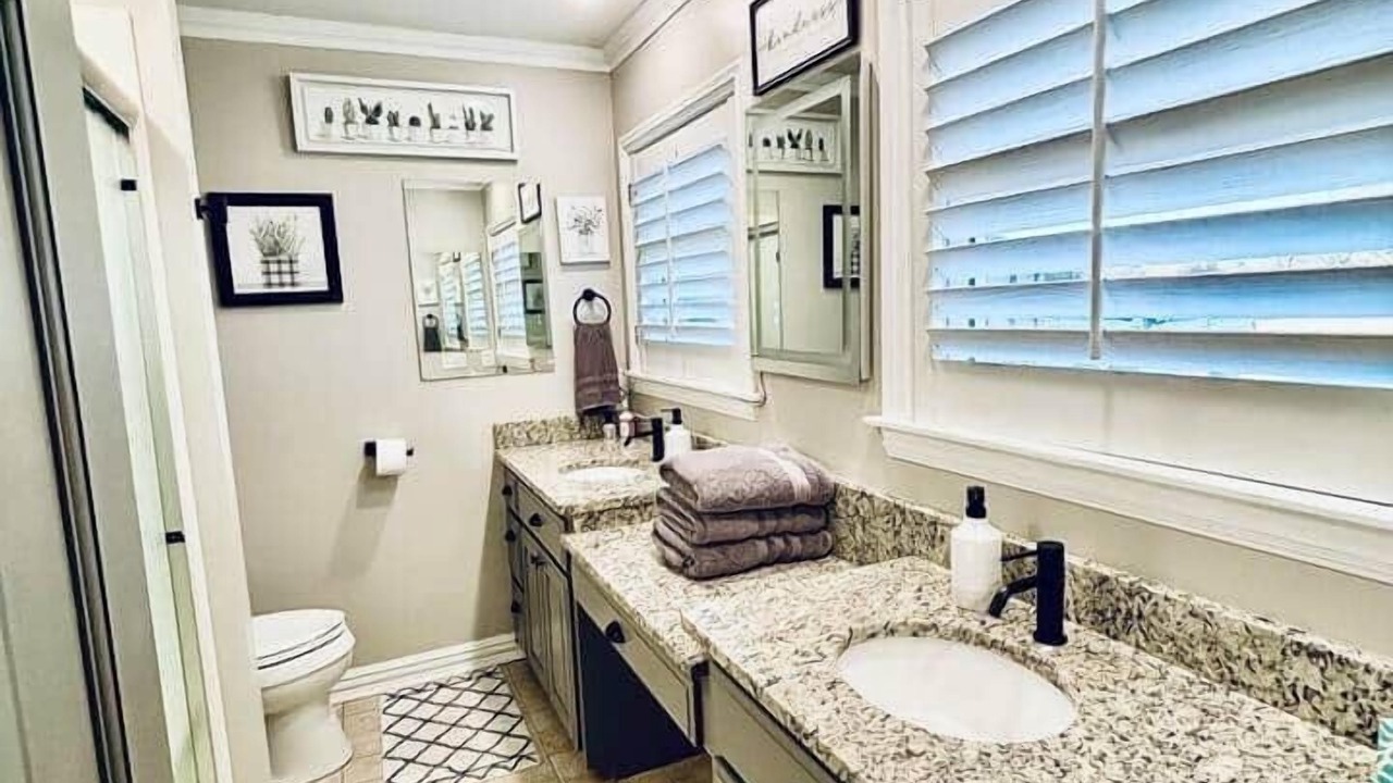 Photo of Bathroom in Pawhuska
