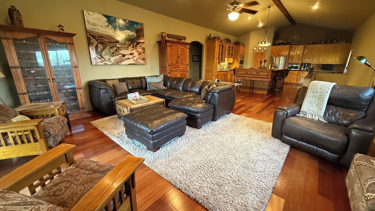 Photo of Livingroom in Johnson City