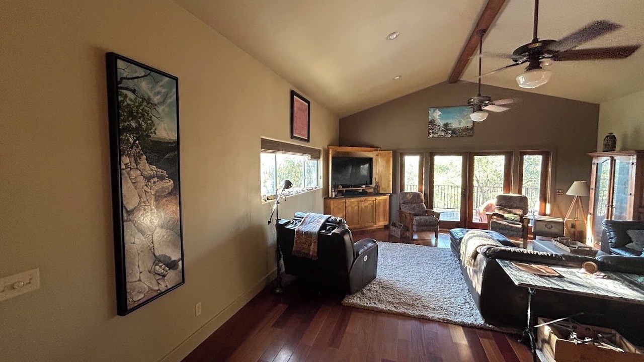 Photo of Livingroom in Johnson City