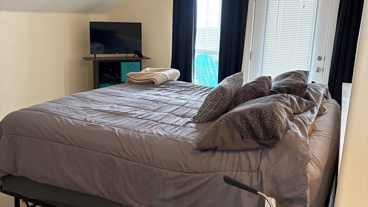 Photo of Bedroom in Pointe San Luis