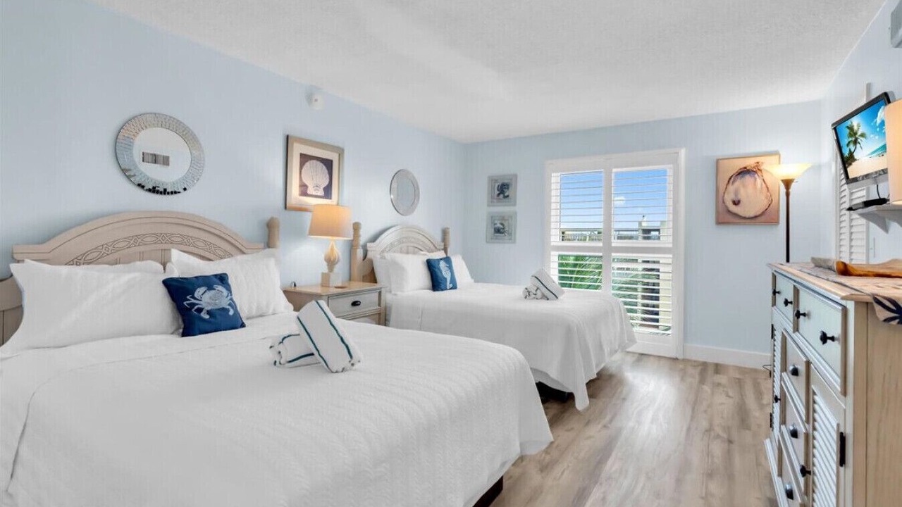 Photo of Bedroom in Longboat Key