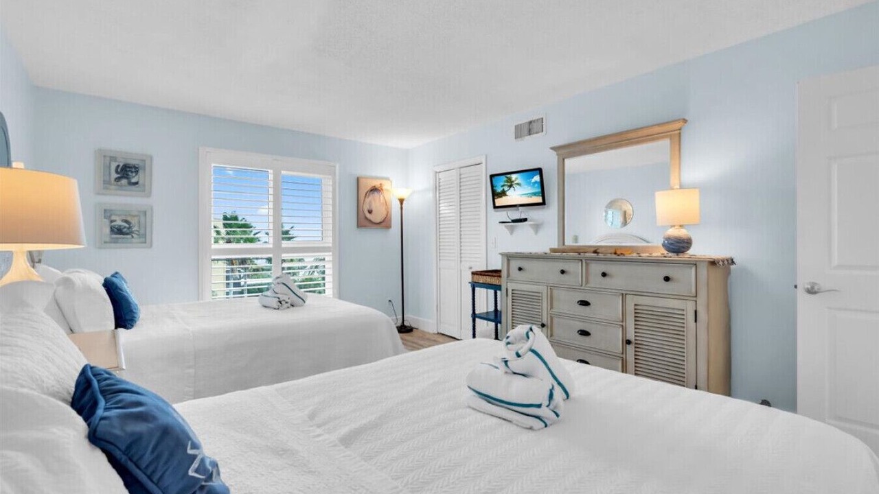 Photo of Bedroom in Longboat Key