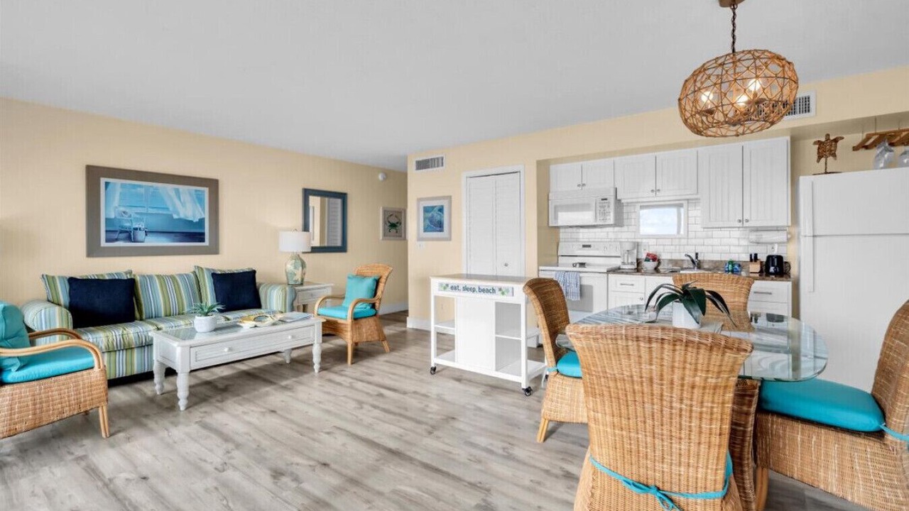 Photo of Livingroom in Longboat Key