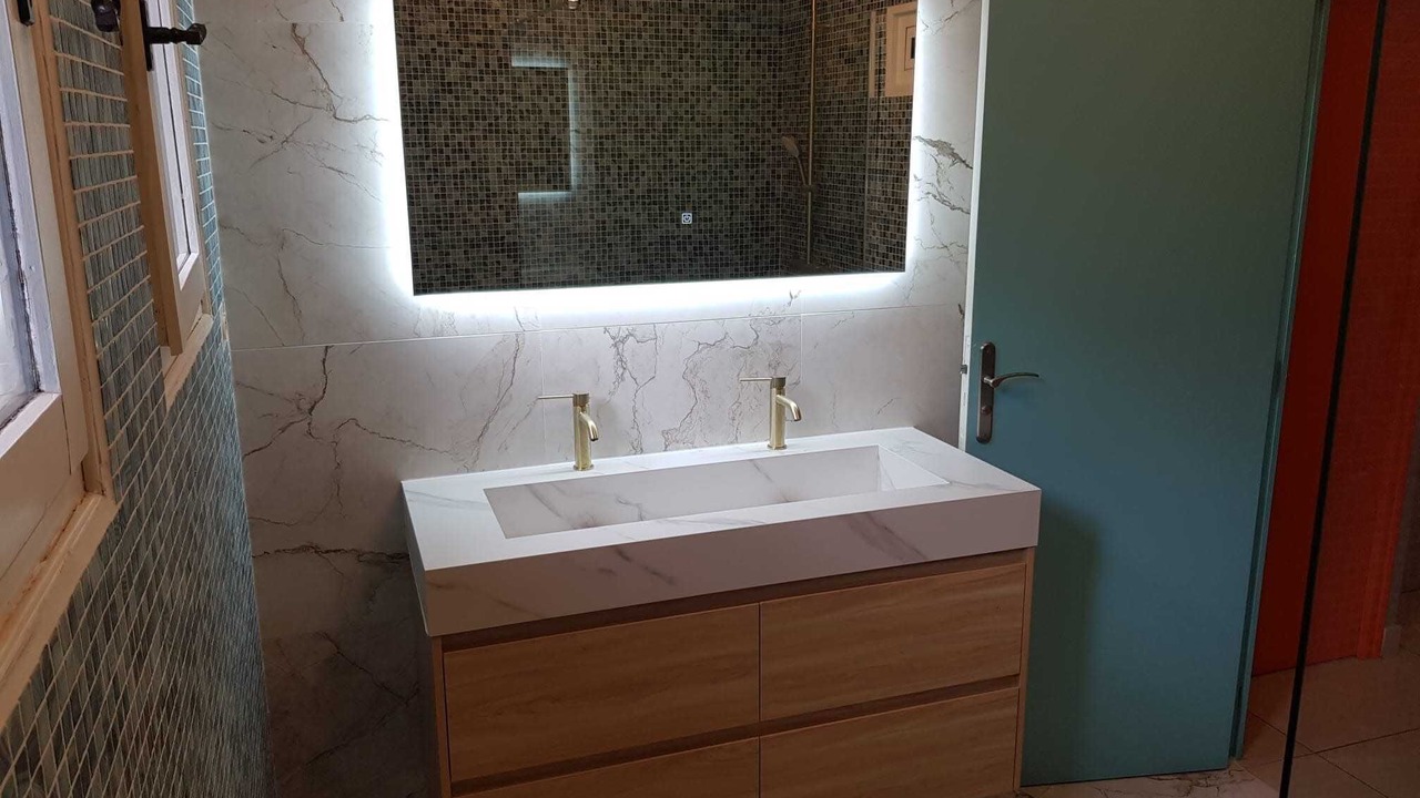 Photo of Bathroom in Rochefort-du-Gard