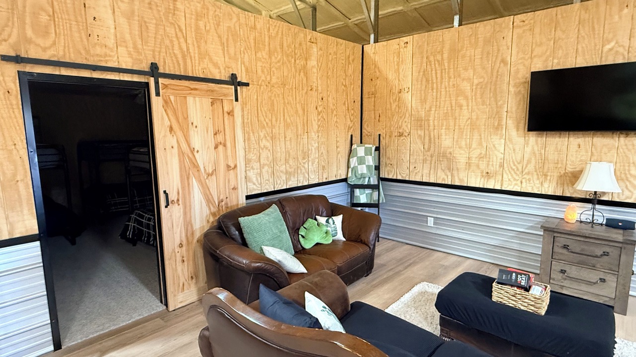 Photo of Livingroom in Lelia Lake