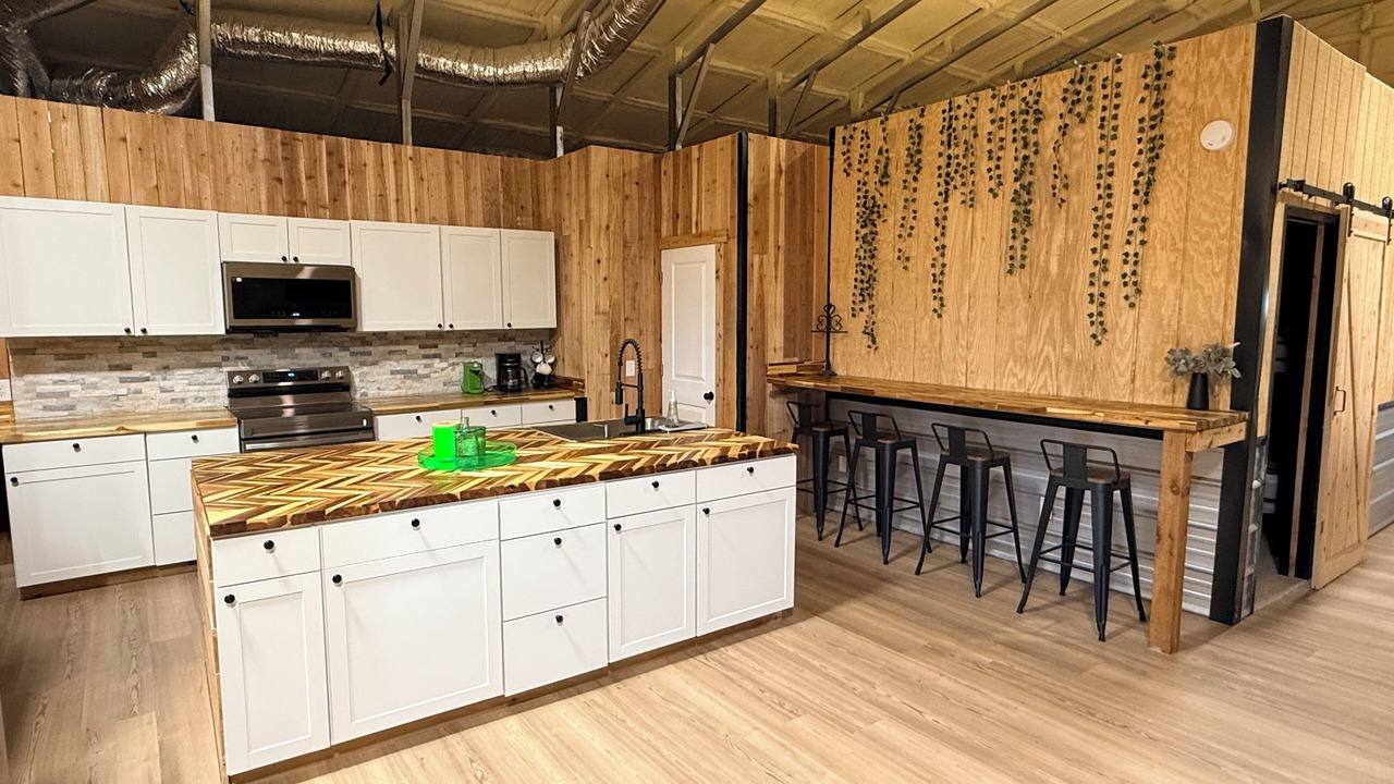 Photo of Kitchen in Lelia Lake