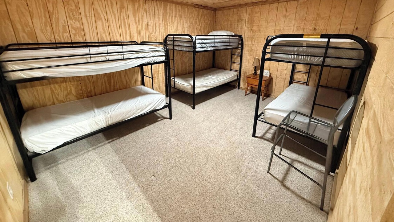 Photo of Bedroom in Lelia Lake