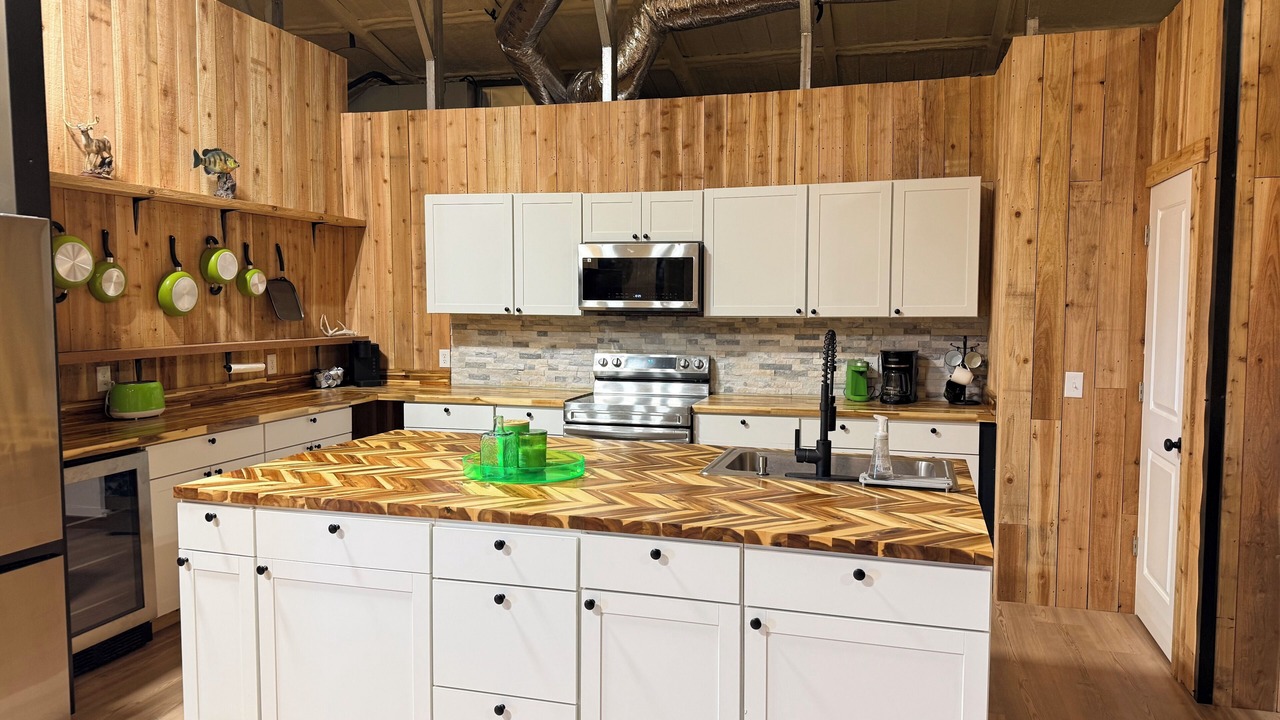 Photo of Kitchen in Lelia Lake