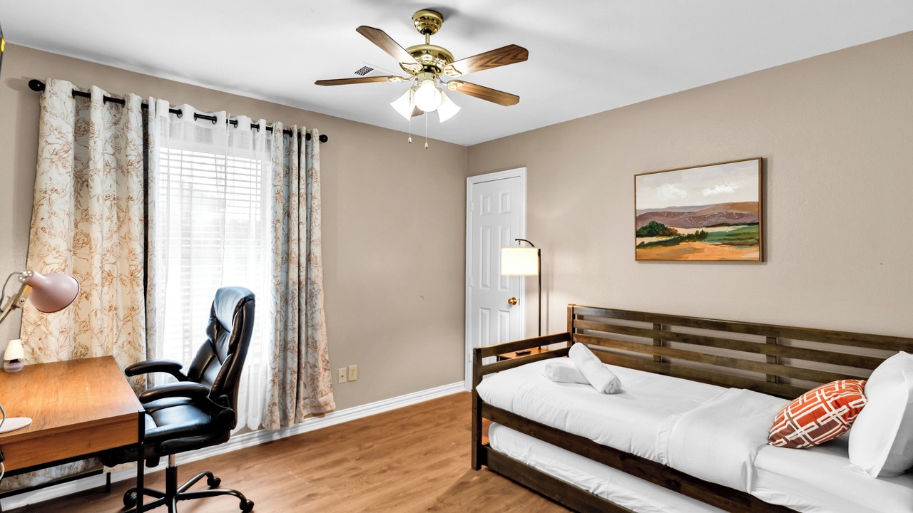 Photo of Bedroom in Forney