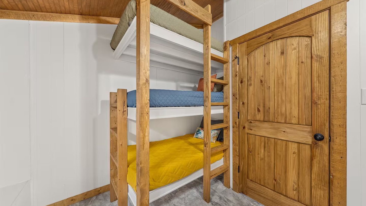Photo of Bedroom in Lockesburg