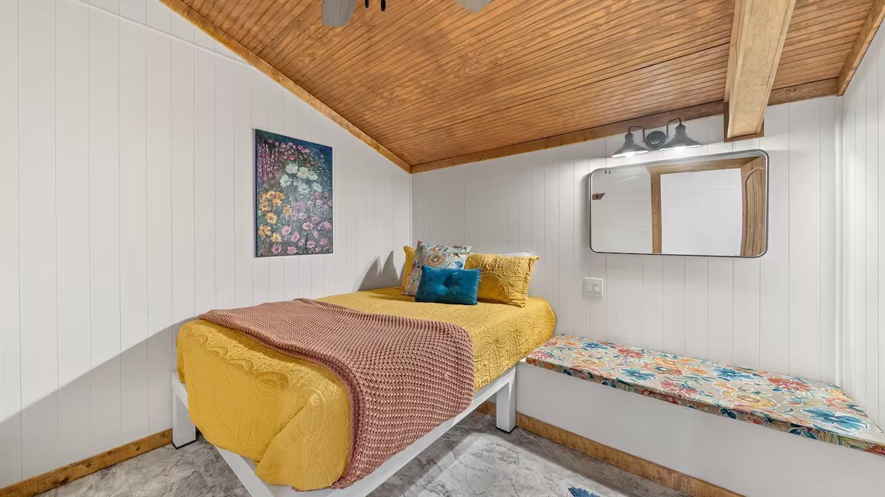 Photo of Bedroom in Lockesburg