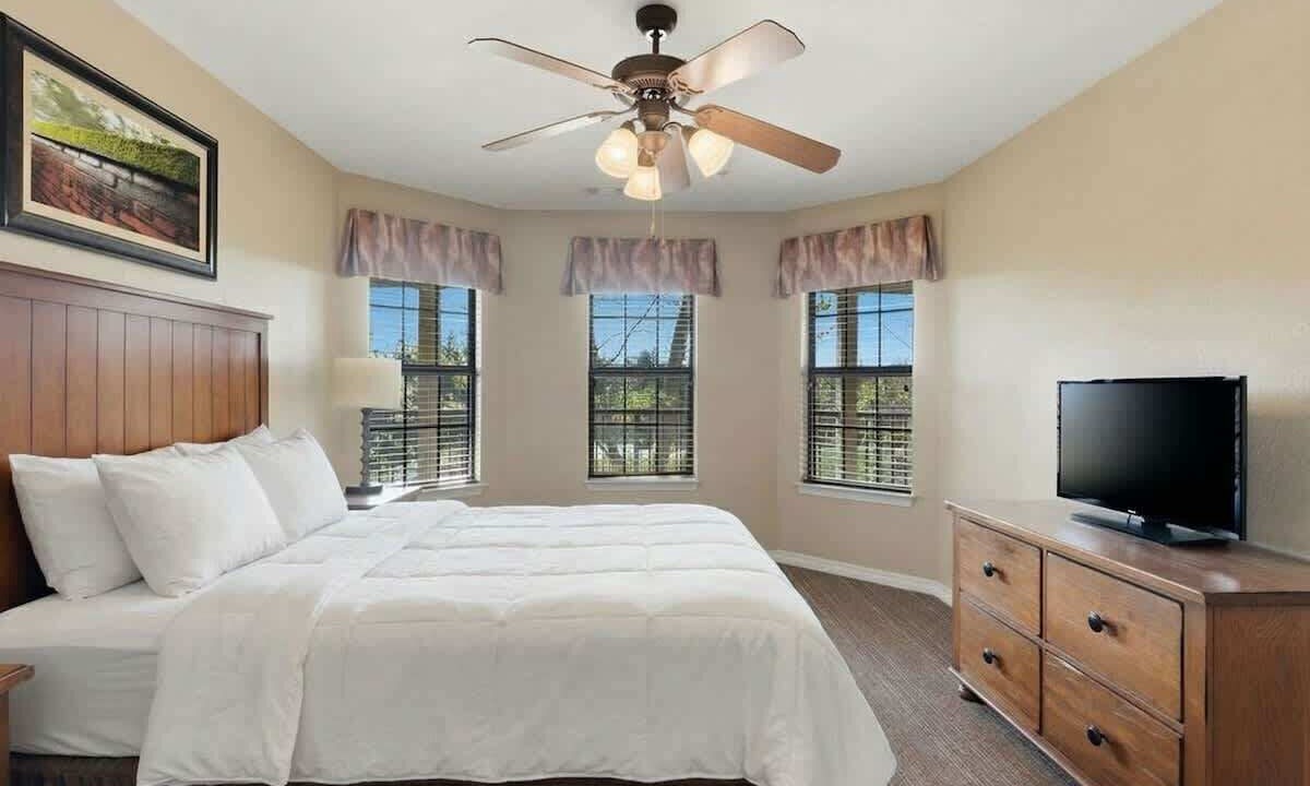 Photo of Bedroom in Clarkesville