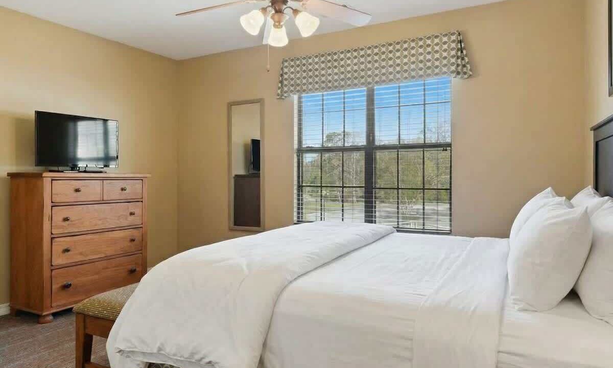 Photo of Bedroom in Clarkesville