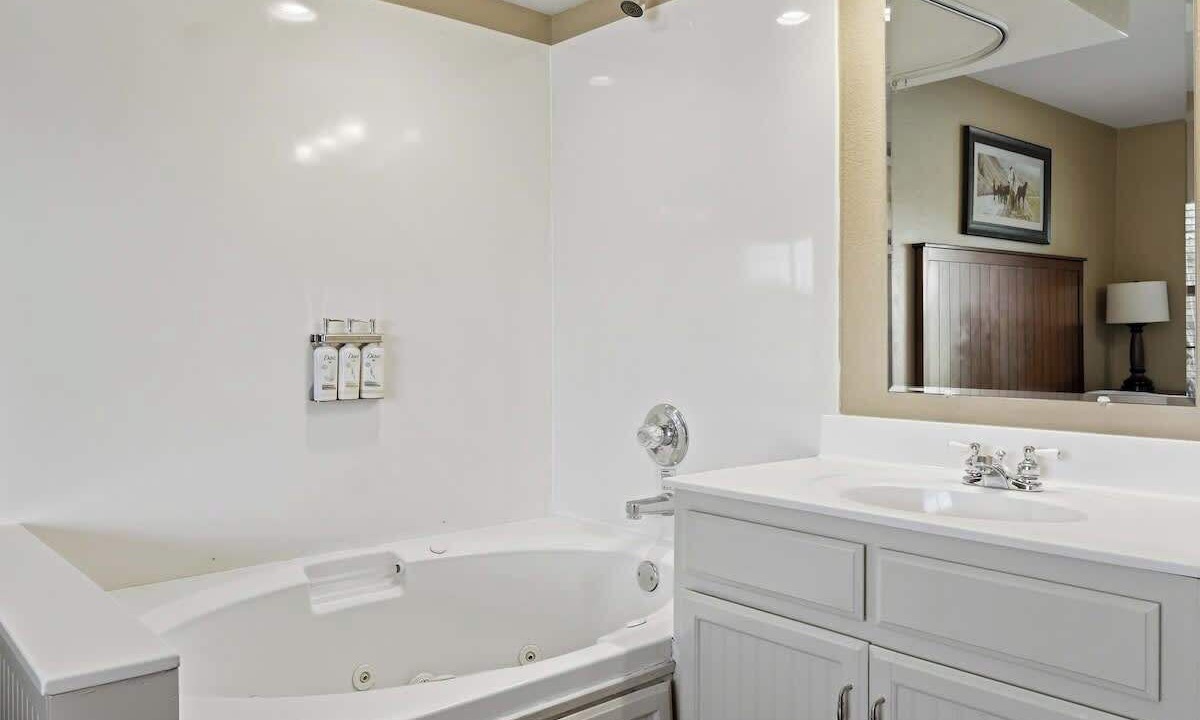 Photo of Bathroom in Clarkesville