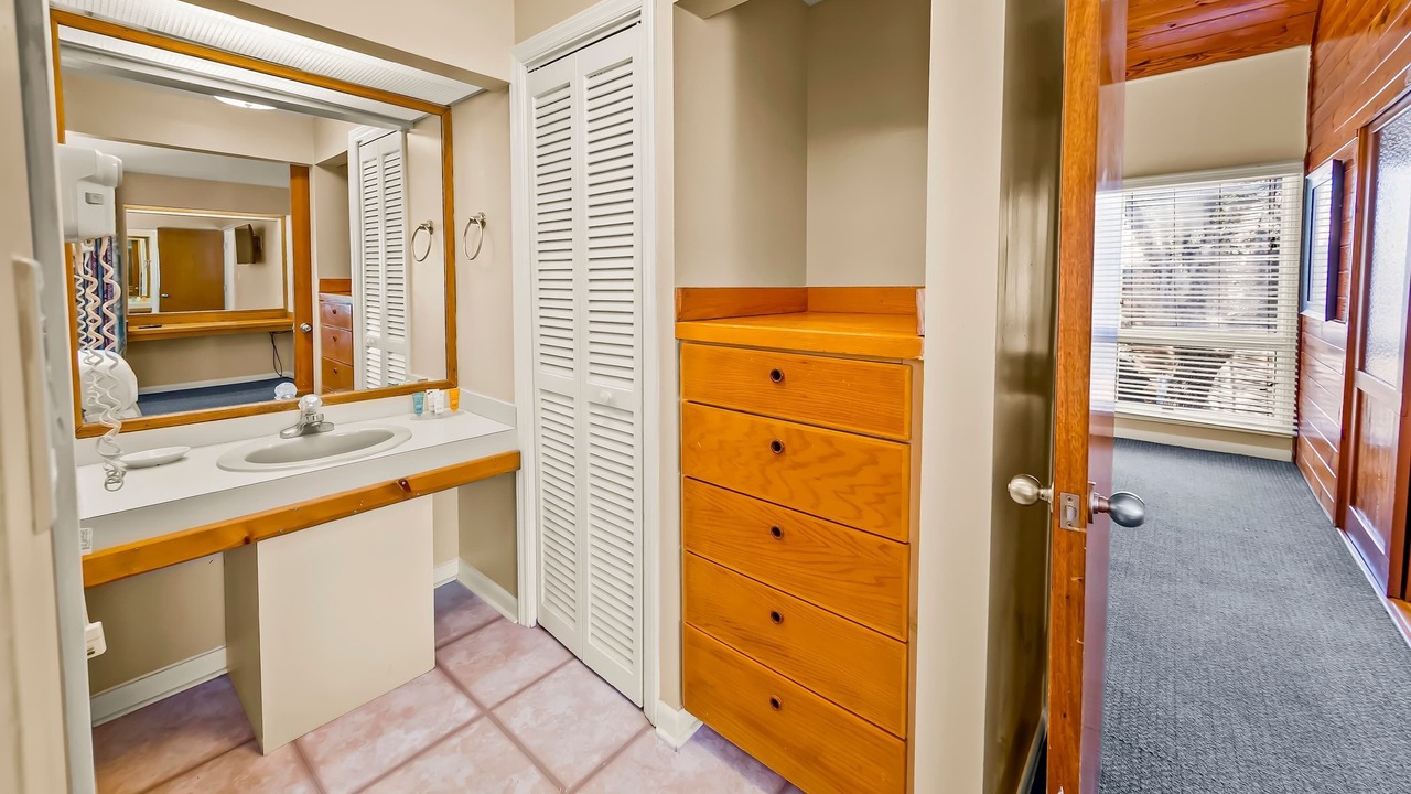 Photo of Bathroom in Fairfield Harbour