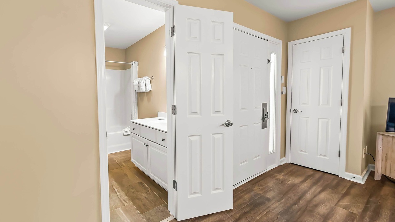 Photo of Bathroom in Fairfield Harbour