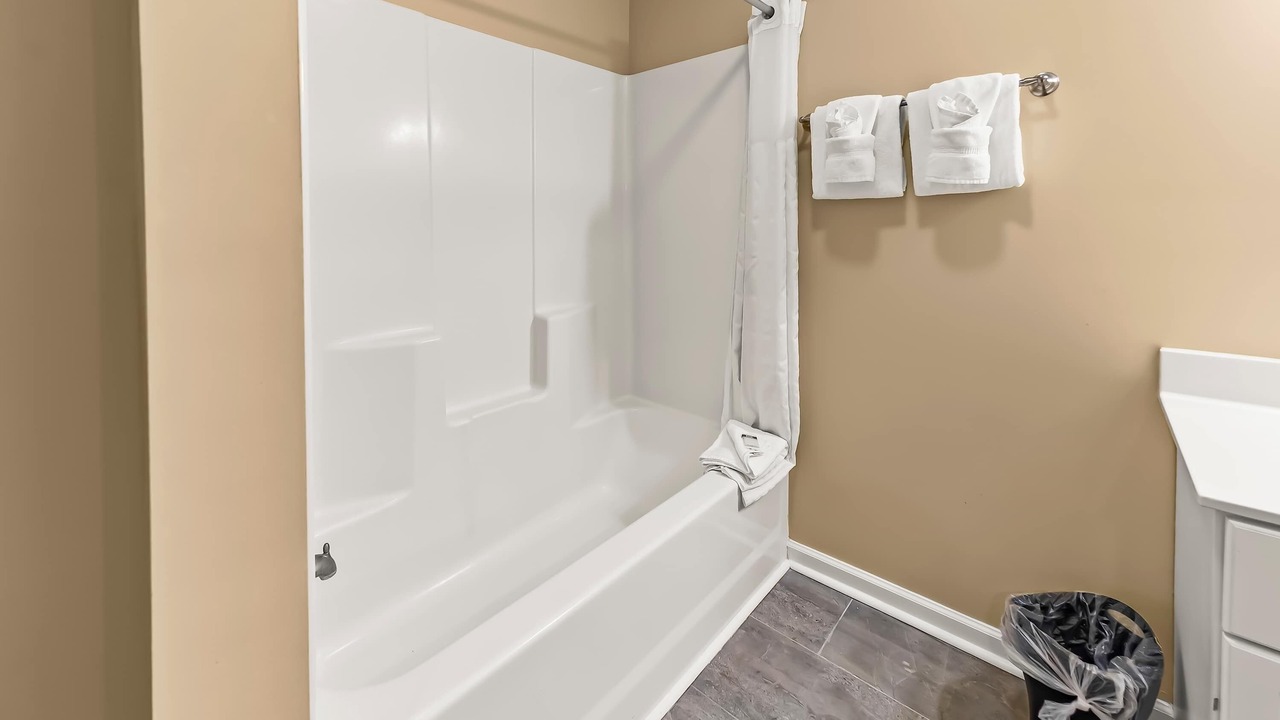Photo of Bathroom in Fairfield Harbour