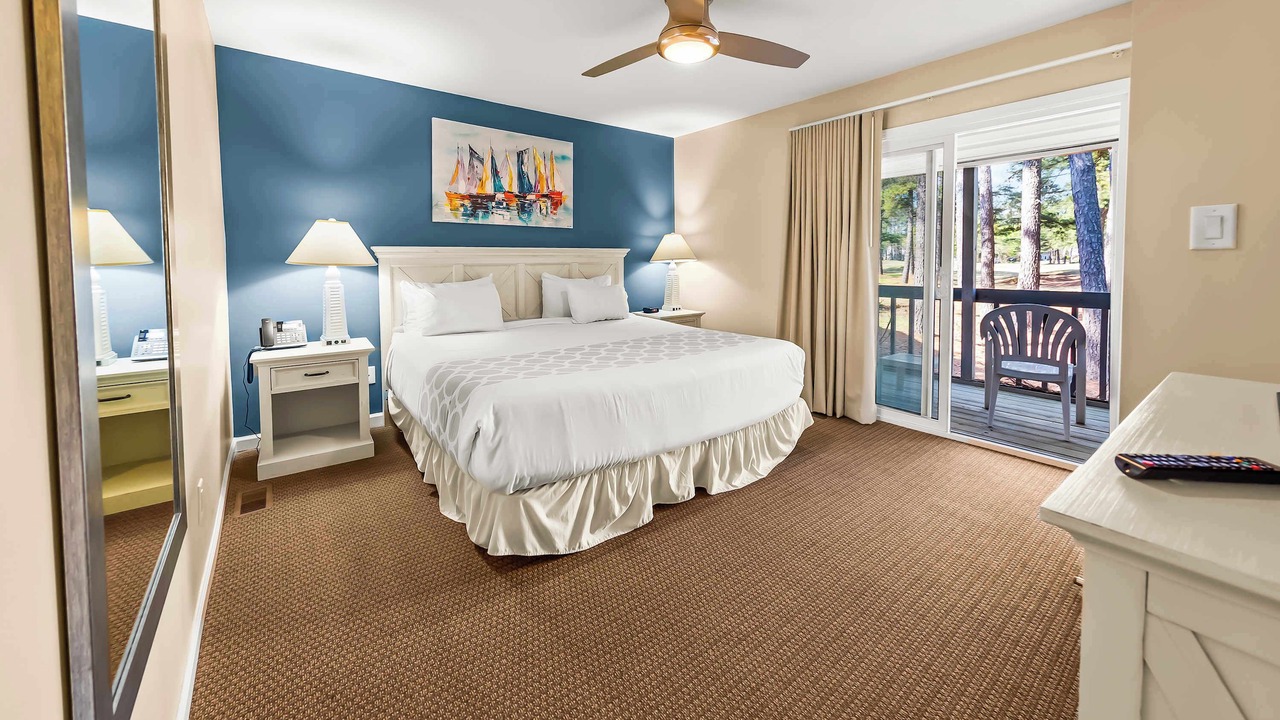 Photo of Bedroom in Fairfield Harbour