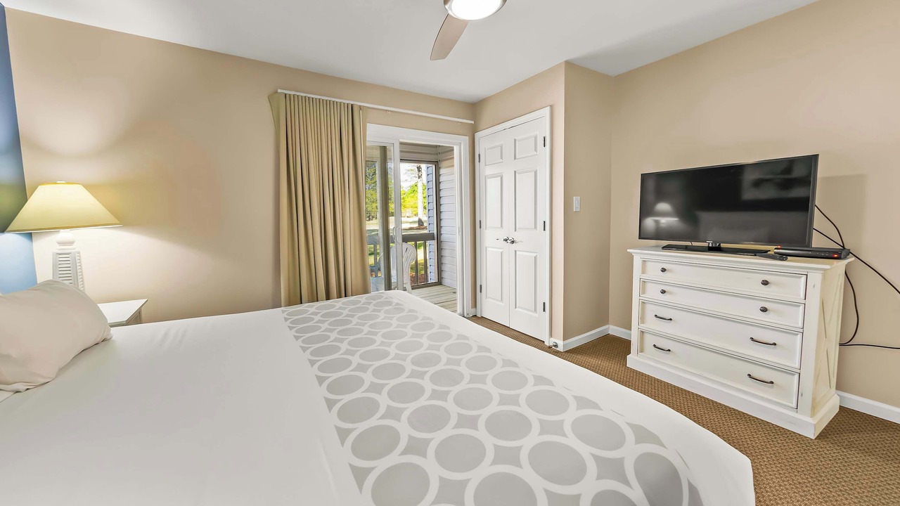 Photo of Bedroom in Fairfield Harbour