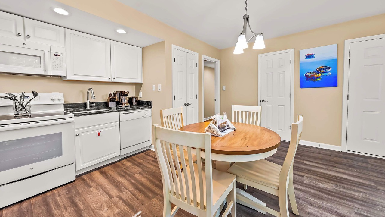 Photo of Kitchen in Fairfield Harbour
